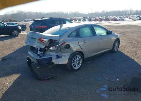 2015 Ford Focus Se z USA, uszkodzony, nr VIN 1FADP3F20FL365170